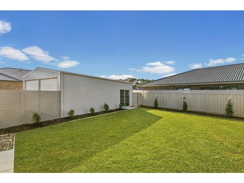 26 Weeks Road, Ascot VIC 3551