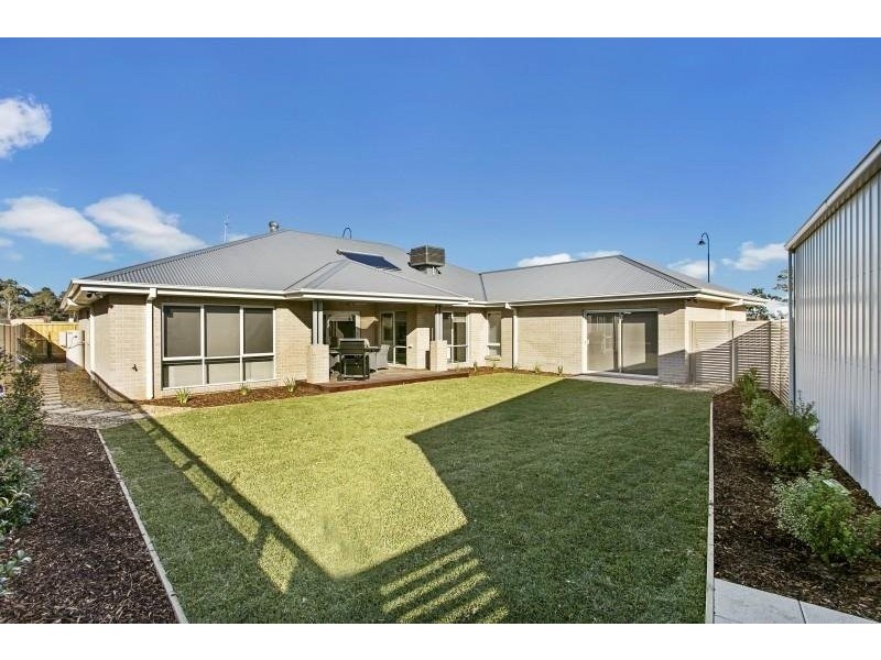26 Weeks Road, Ascot VIC 3551