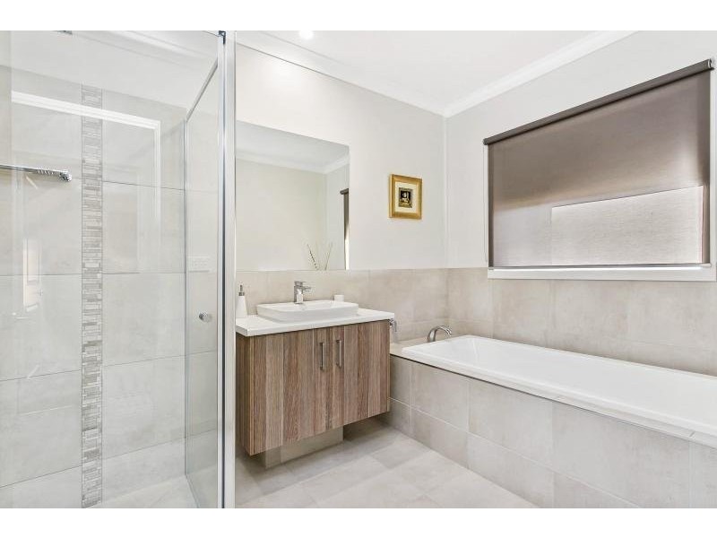 26 Weeks Road, Ascot VIC 3551