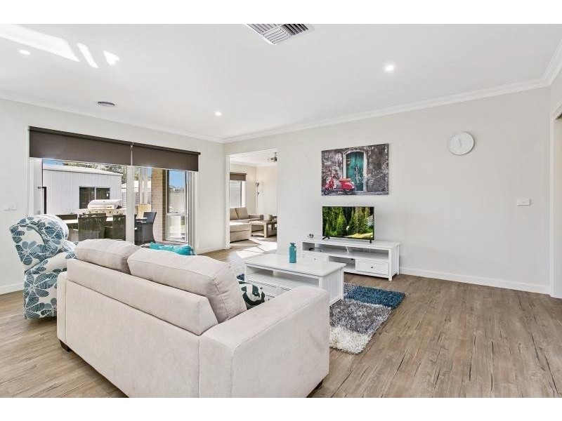 26 Weeks Road, Ascot VIC 3551