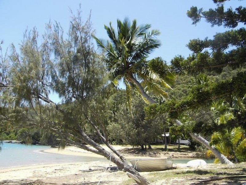 ** St. Bees Island, Whitsundays QLD 4802