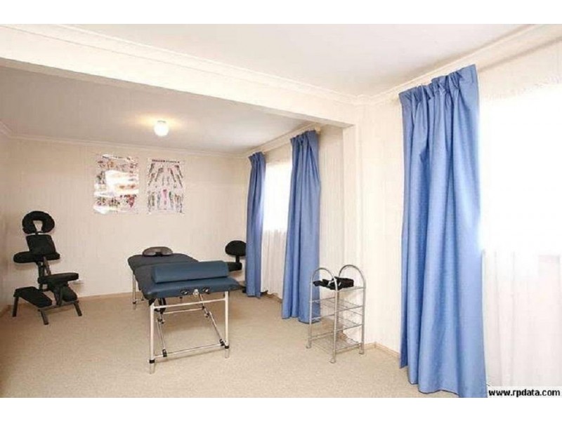 11 Shannon Street, Redbank Plains QLD 4301