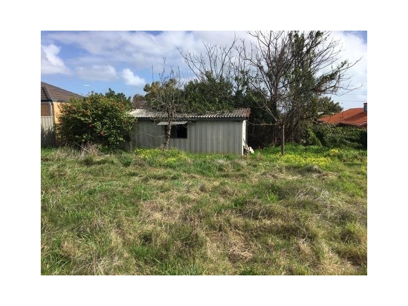 15 Noongah Street, Nollamara WA 6061