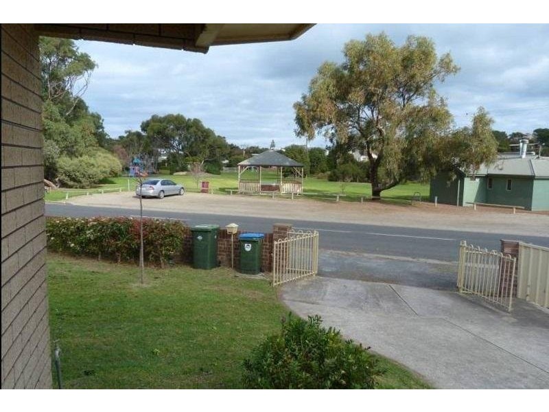 6 Young Street, Port Elliot SA 5212