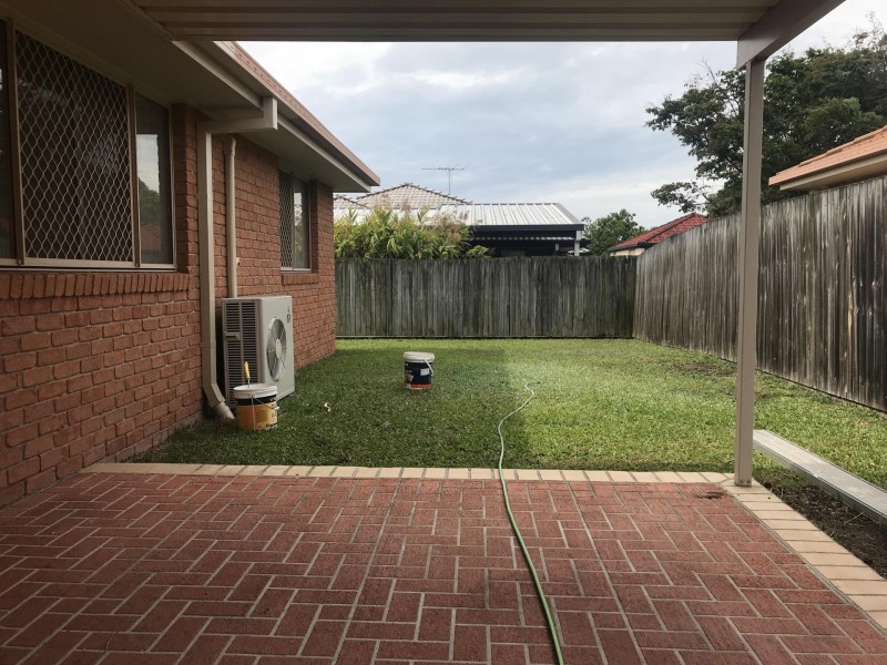 8 Hyndes Street, Wakerley QLD 4154