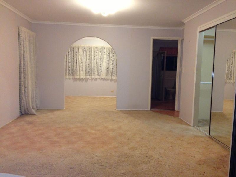 7 Sovereign Court, Birkdale QLD 4159