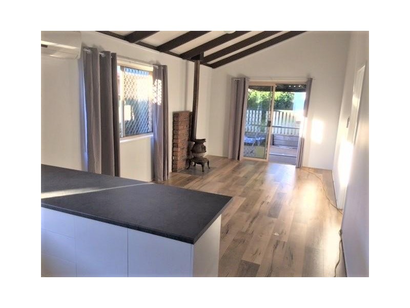 206 Mill Street, Redland Bay QLD 4165