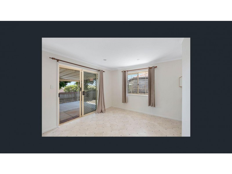 1/11-15 Myra Street, Birkdale QLD 4159