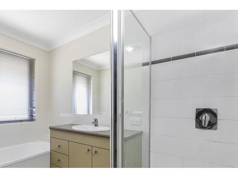 6 Shearwater Street, Cleveland QLD 4163