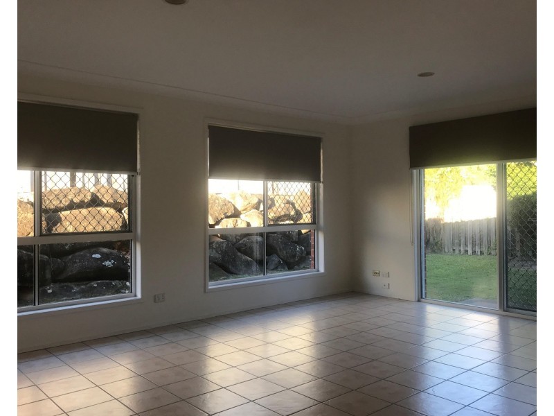 7 Eggleton Street, Wakerley QLD 4154