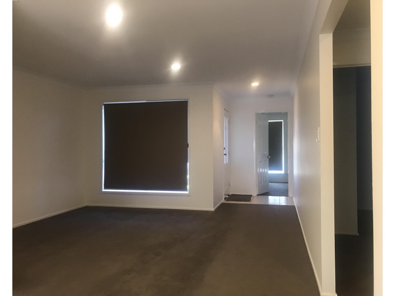 7 Eggleton Street, Wakerley QLD 4154