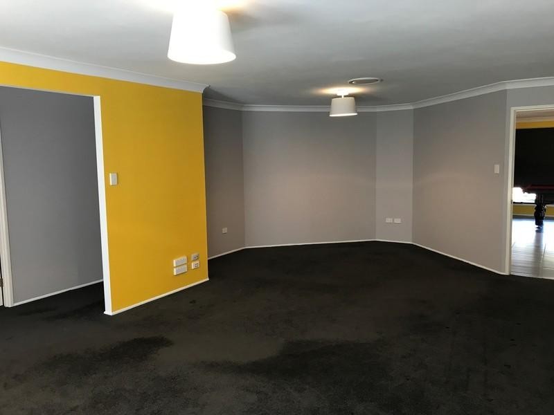 43 Gainsborough Avenue, Mackenzie QLD 4156