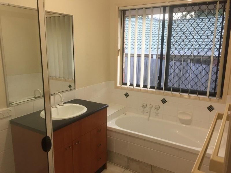 11 Larbonya Crescent, Capalaba QLD 4157