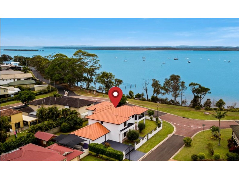 1 Cliftonville Place, Redland Bay QLD 4165