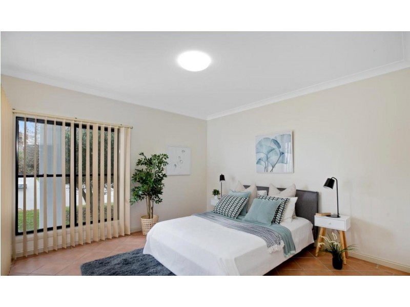 1 Cliftonville Place, Redland Bay QLD 4165