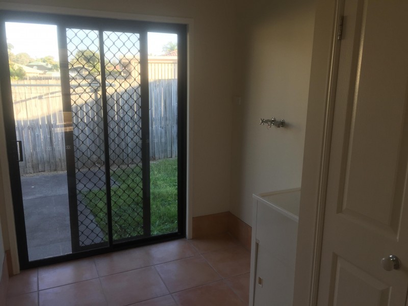 1 Spike Street, Redland Bay QLD 4165