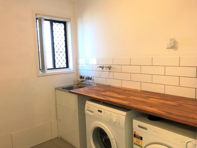 33 Thomas Street, Birkdale QLD 4159