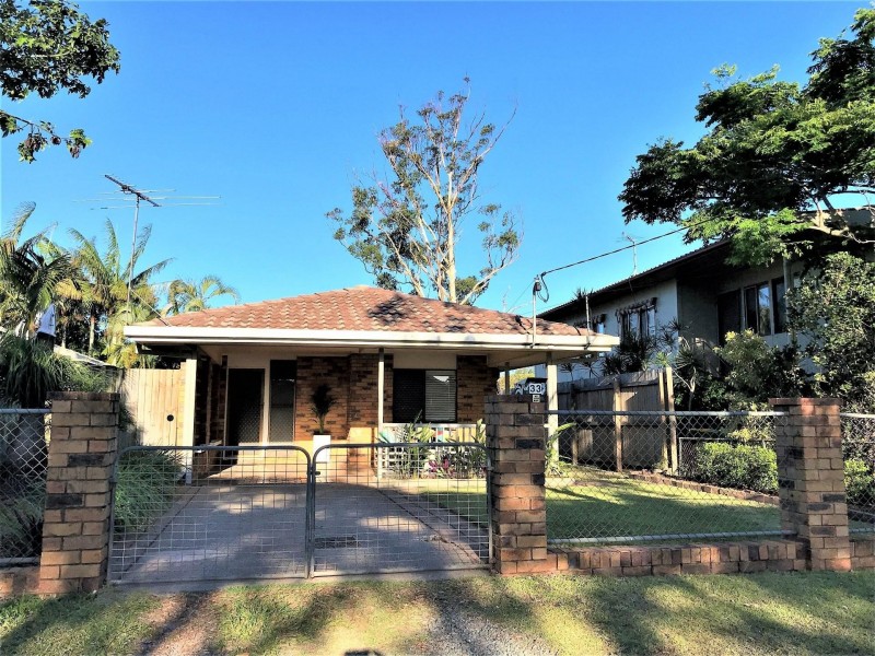 33 Thomas Street, Birkdale QLD 4159