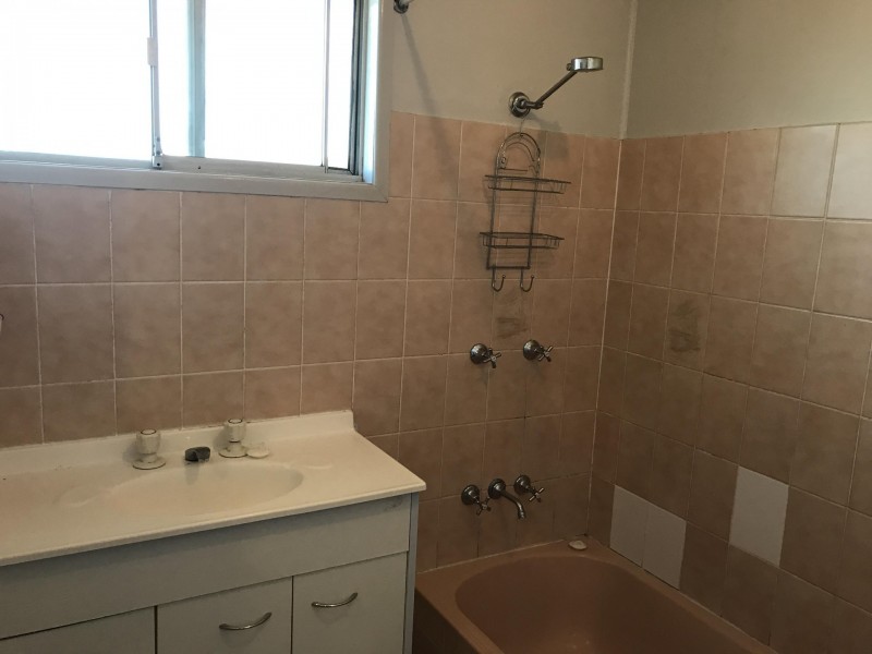 12 Holland Crescent, Capalaba QLD 4157