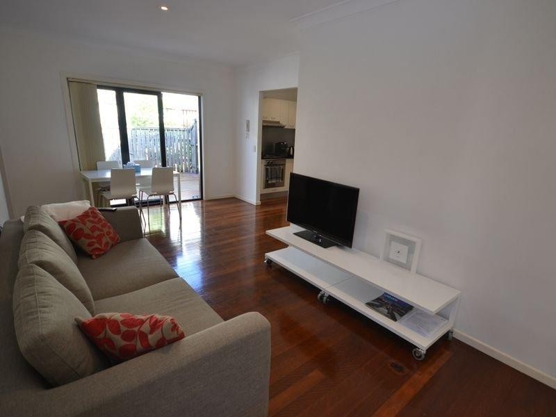 74 Rawlins Street, Kangaroo Point QLD 4169