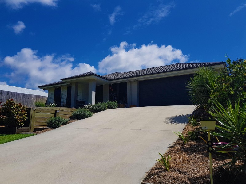 8 Leopard Place, Redland Bay QLD 4165
