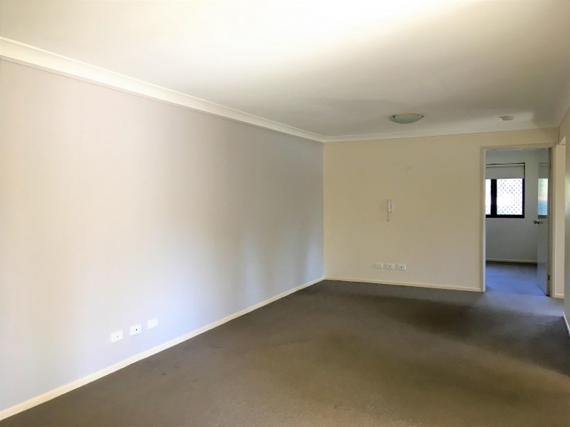 8/25 Pittwin Road North, Capalaba QLD 4157