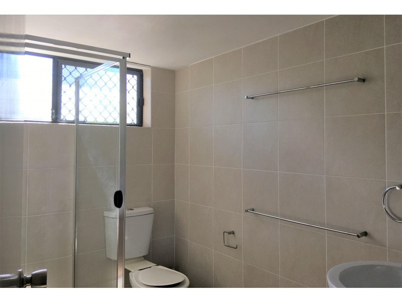 8/25 Pittwin Road North, Capalaba QLD 4157