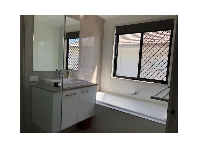 26 Harrington Blvd, Thornlands QLD 4164