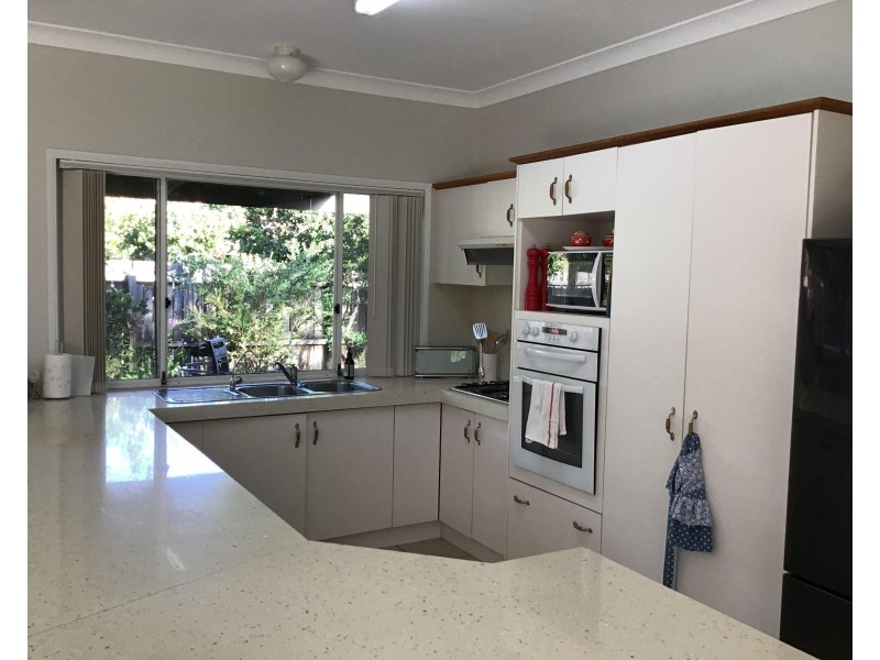 48 Dorsal Drive, Birkdale QLD 4159