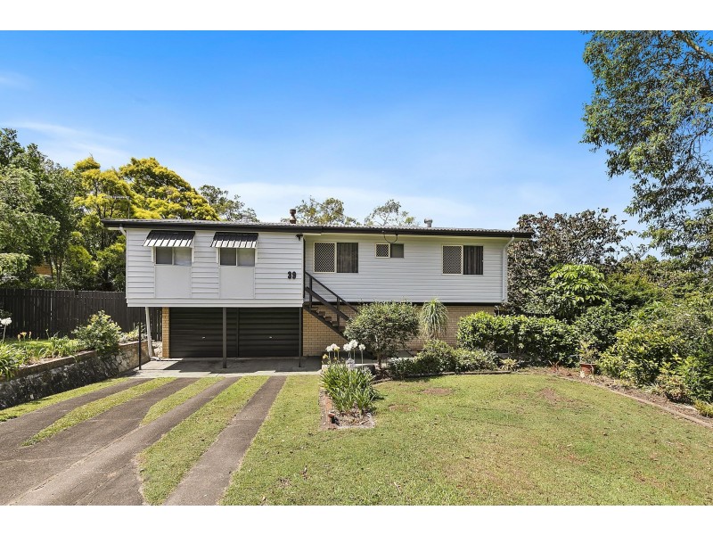 39 Larbonya Crescent, Capalaba QLD 4157