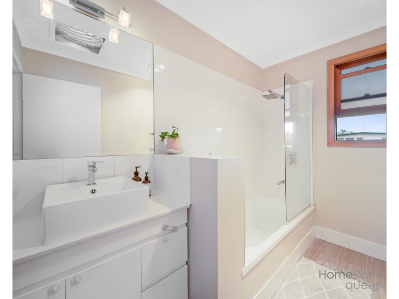 72 Fursden Road, Carina QLD 4152