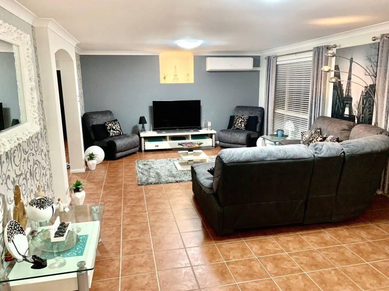 10 Fanfare Place, Capalaba QLD 4157