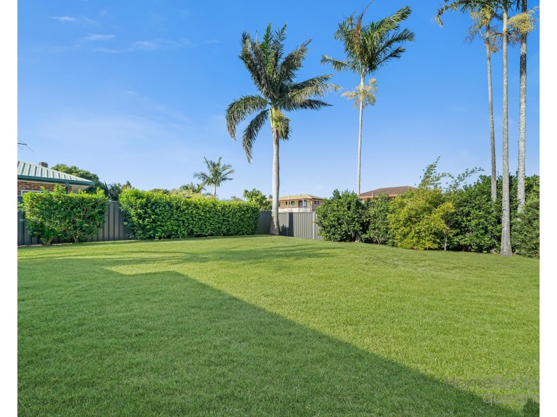 13 Ruth Street, Birkdale QLD 4159