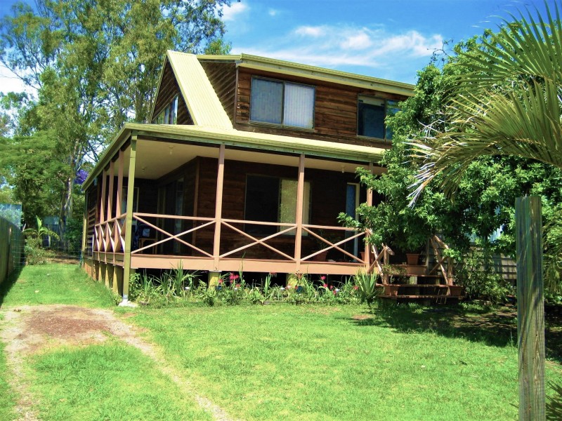 42 Queens Esplanade, Thorneside QLD 4158