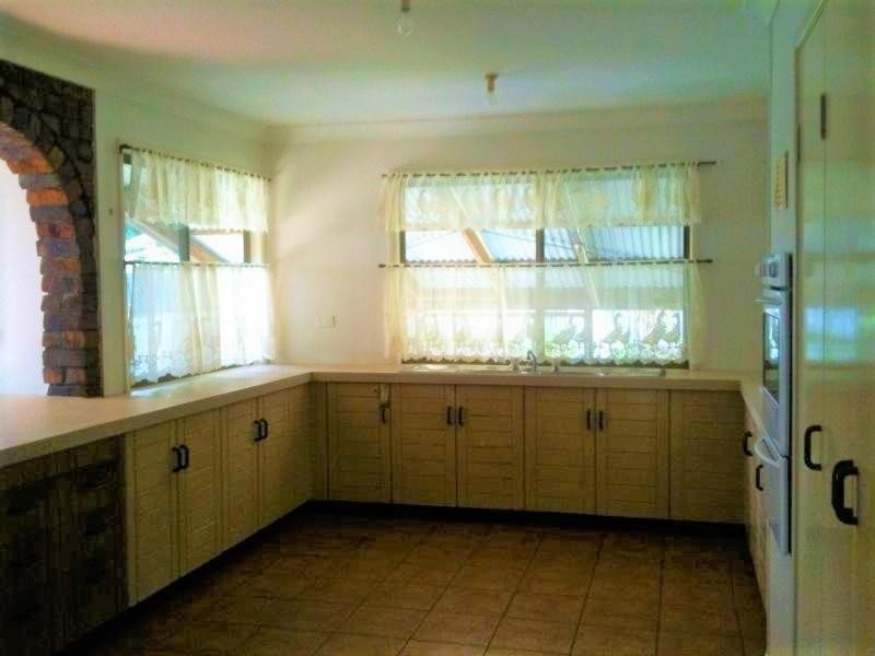 42 Queens Esplanade, Thorneside QLD 4158