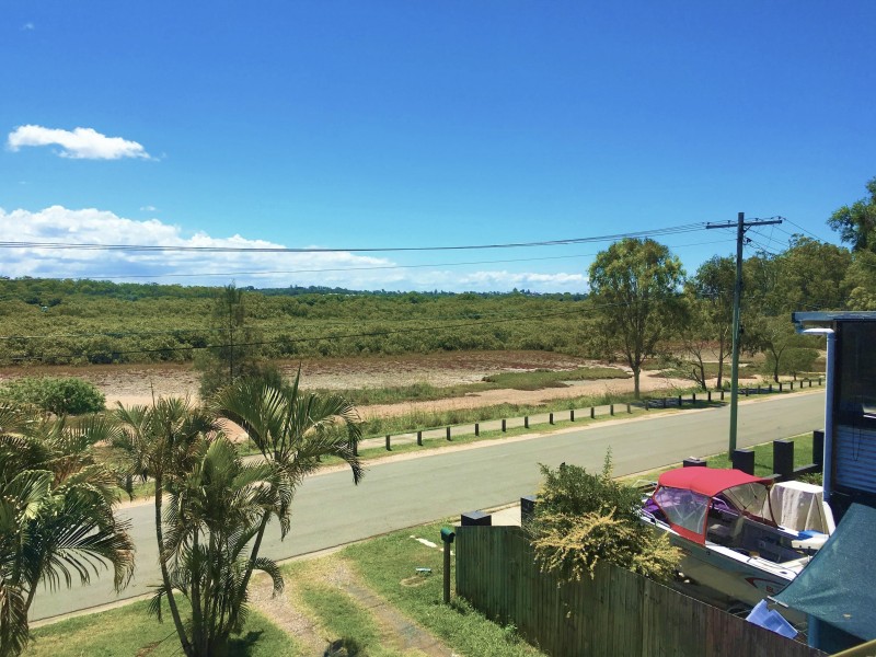 42 Queens Esplanade, Thorneside QLD 4158