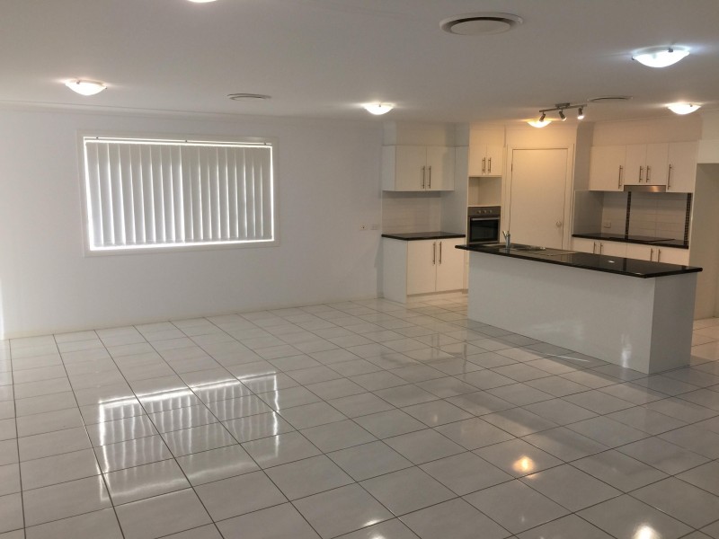 17 Pentecost Place, Redland Bay QLD 4165