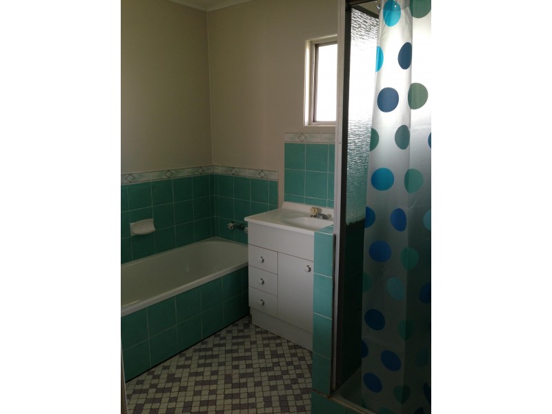 2/274 Queens Esplanade, Thorneside QLD 4158