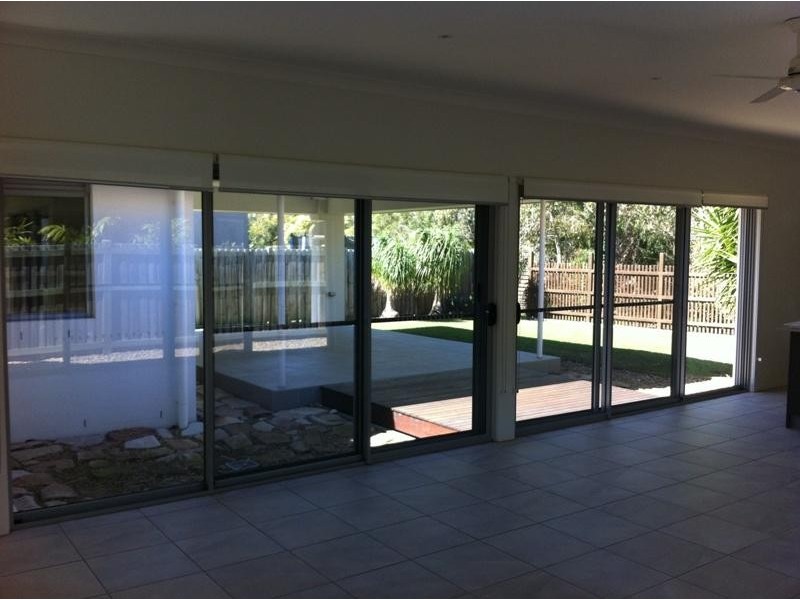 47 Torrens Crescent, Wakerley QLD 4154