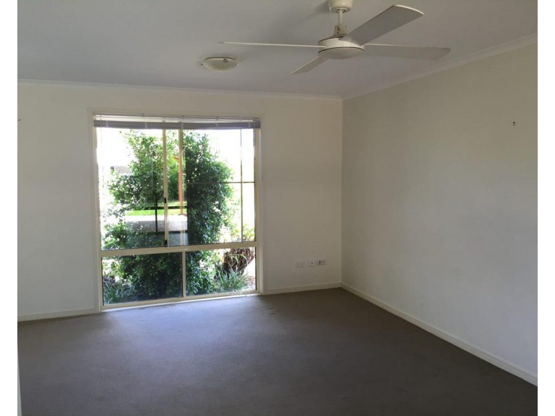 11 Pinelands Circuit, Redland Bay QLD 4165