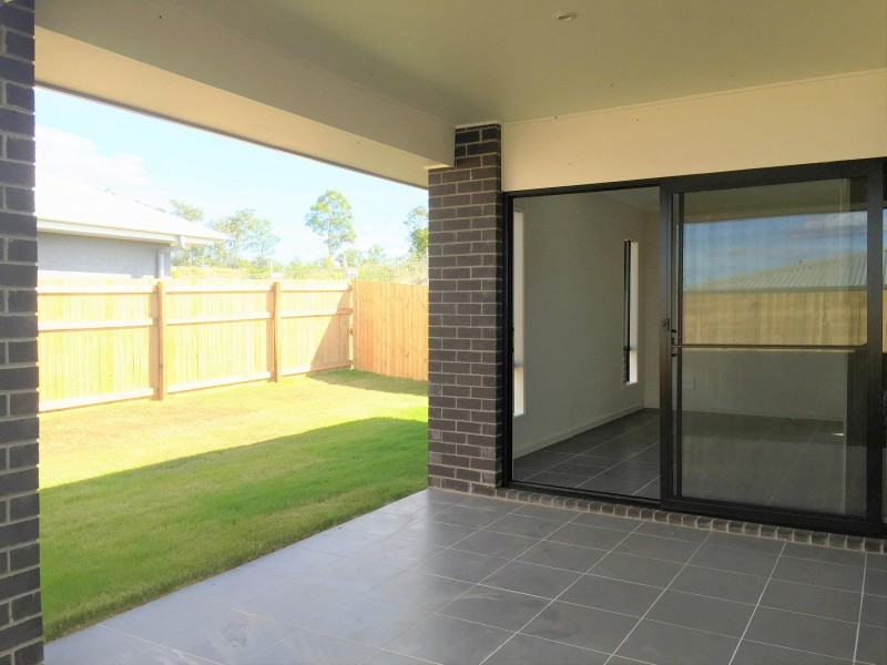 12 Starling Street, Deebing Heights QLD 4306