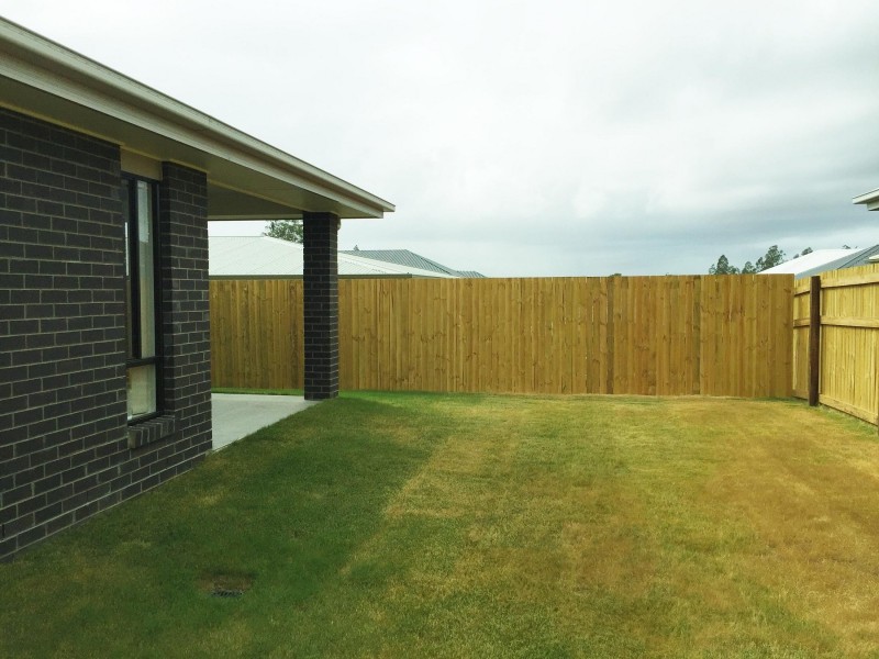 12 Starling Street, Deebing Heights QLD 4306