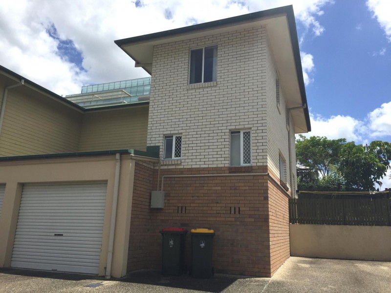 2/3 Rankin Street, Indooroopilly QLD 4068