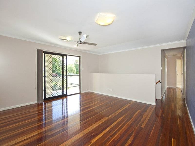 16 Larbonya Crescent, Capalaba QLD 4157