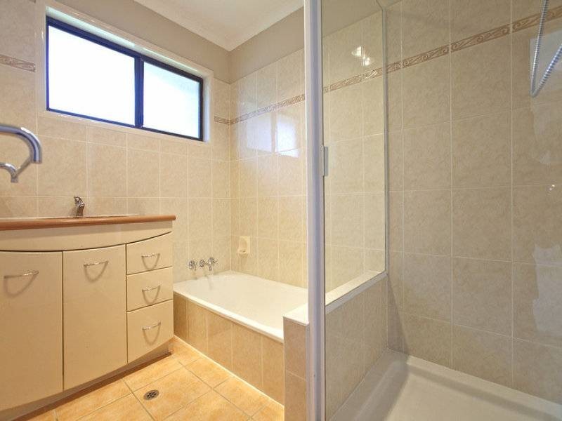 16 Larbonya Crescent, Capalaba QLD 4157