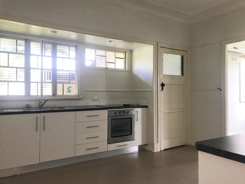 24 Moreton Avenue, Wynnum QLD 4178