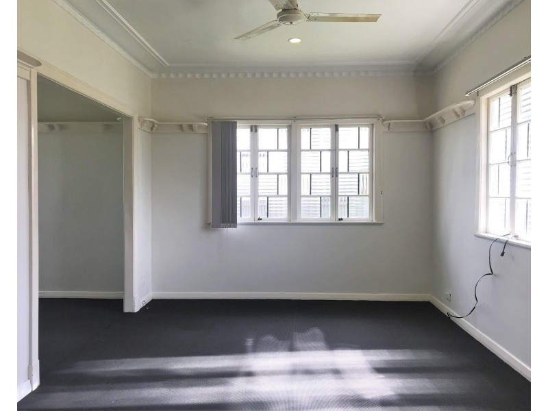 24 Moreton Avenue, Wynnum QLD 4178