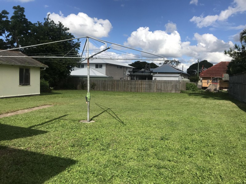 24 Moreton Avenue, Wynnum QLD 4178