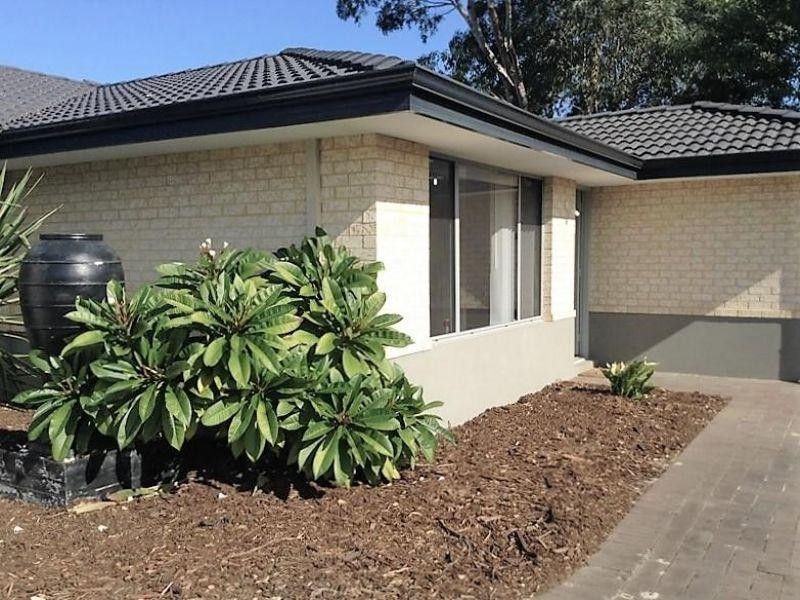 8A Salisbury Road, Midvale WA 6056
