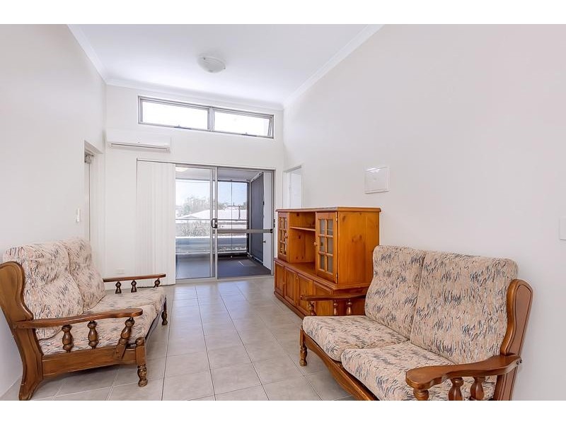 6/13 Spring Avenue, Midland WA 6056
